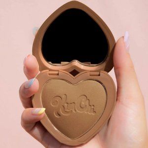 NEW KimChi Chic Beauty THAILOR BRONZER - 01 I WENT TO MALIBU NIB